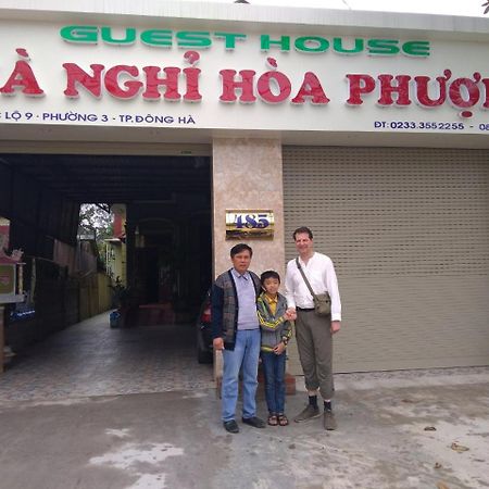 Hoa Phuong Guesthouse Dong Ha Bagian luar foto