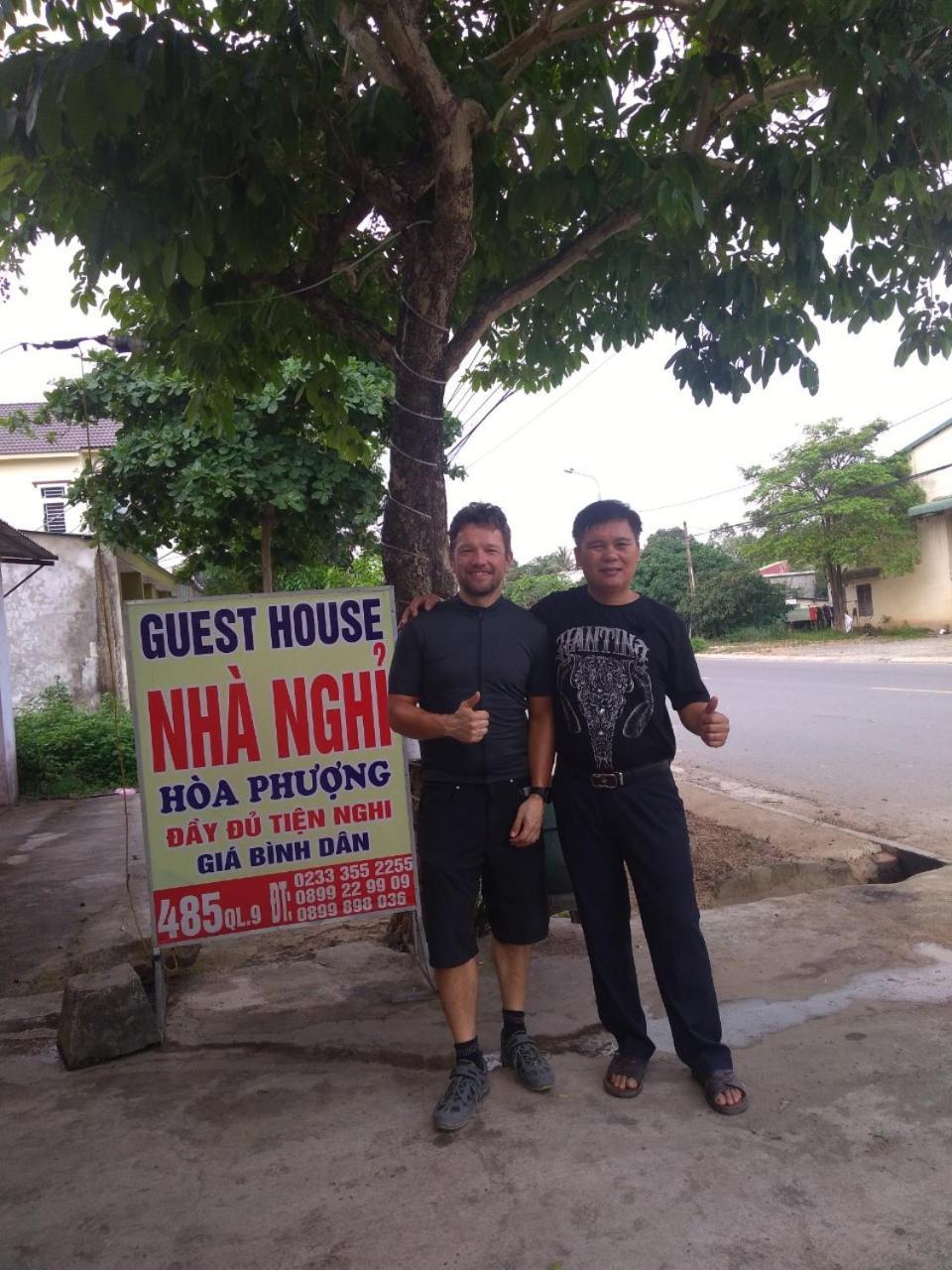 Hoa Phuong Guesthouse Dong Ha Bagian luar foto