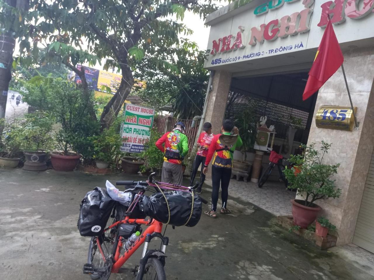 Hoa Phuong Guesthouse Dong Ha Bagian luar foto