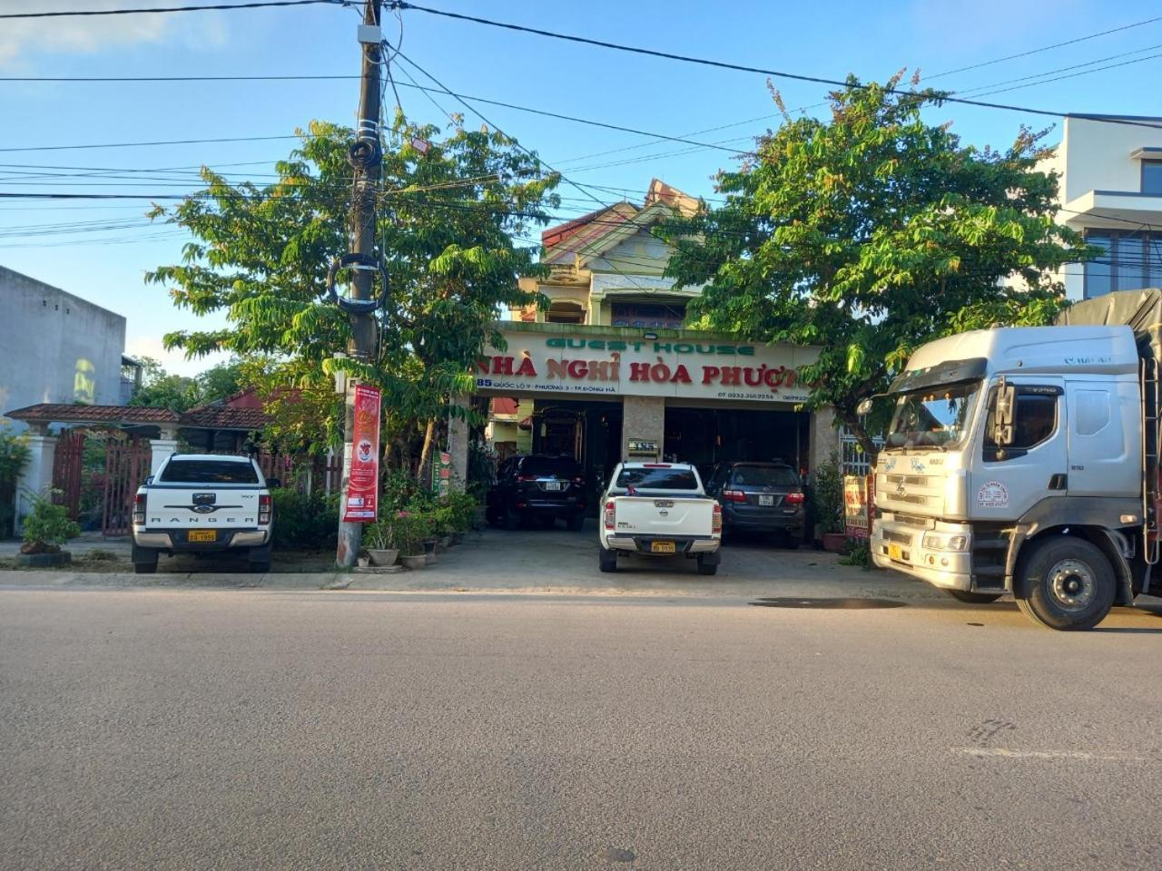 Hoa Phuong Guesthouse Dong Ha Bagian luar foto